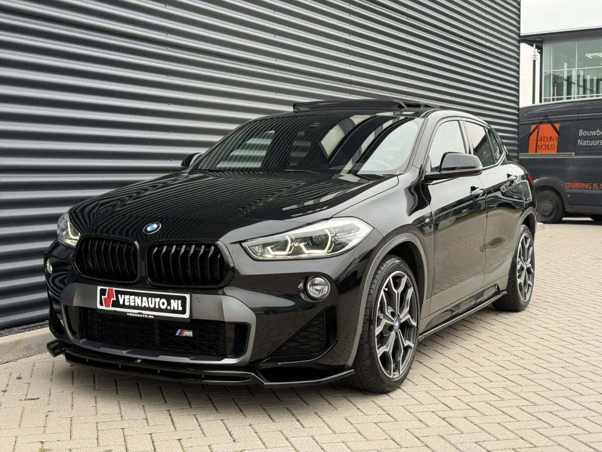 sDrive18i M-Sport X Pano/Camera/Alcantara