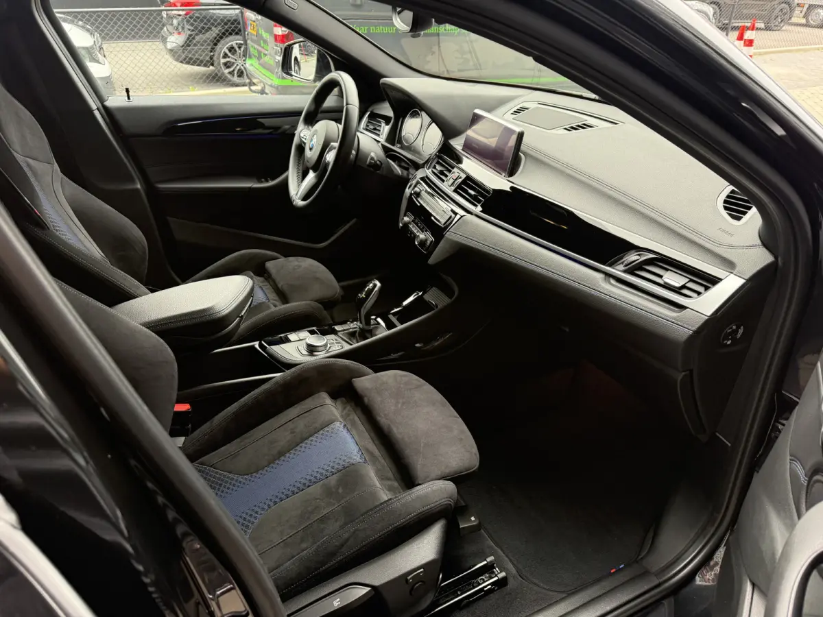 sDrive18i M-Sport X Pano/Camera/Alcantara