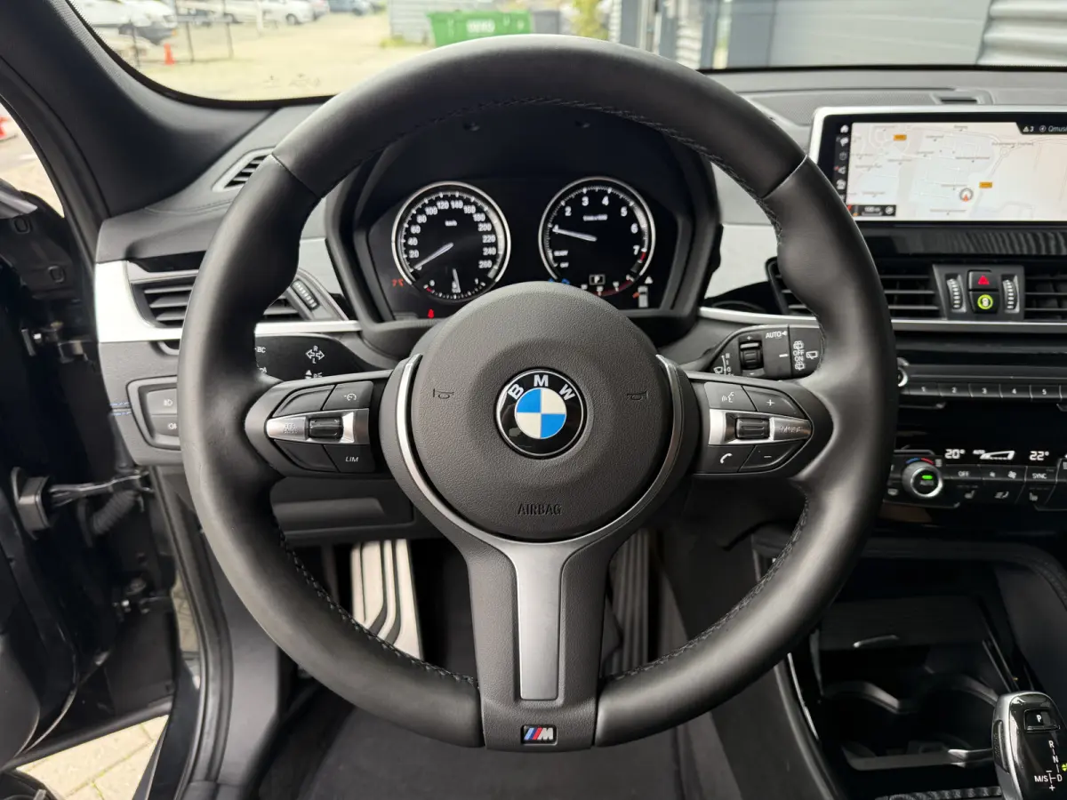 sDrive18i M-Sport X Pano/Camera/Alcantara