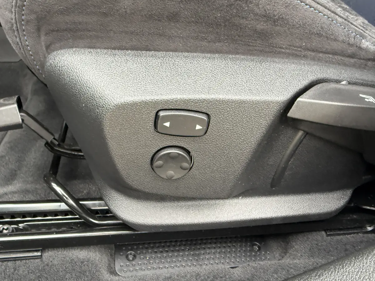 sDrive18i M-Sport X Pano/Camera/Alcantara