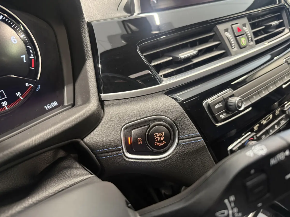 sDrive18i M-Sport X Pano/Camera/Alcantara