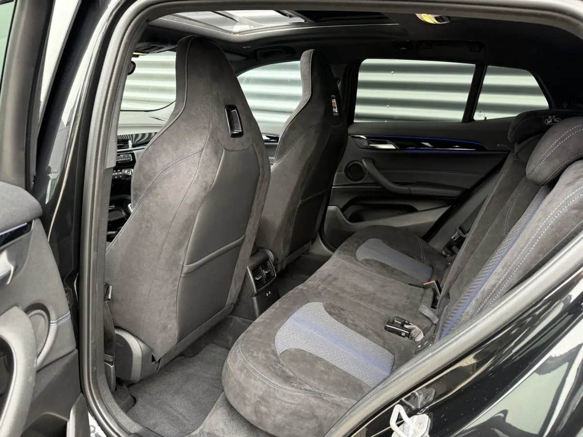 sDrive18i M-Sport X Pano/Camera/Alcantara
