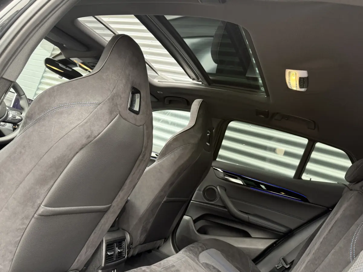sDrive18i M-Sport X Pano/Camera/Alcantara