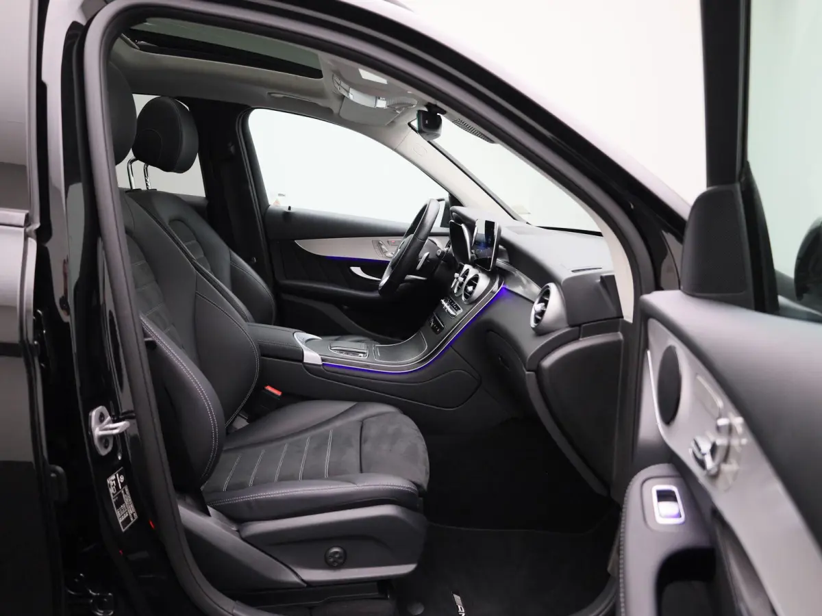 4MATIC Business Solution AMG | PANORAMDAK | 360 CAMERA | ELEKTRISCHE STOELVERSTELLING MET MEMORY | NAVIGATIE | KEY-LESS