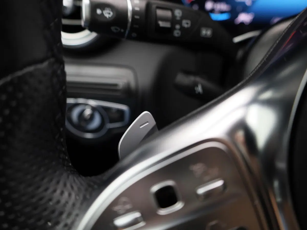 4MATIC Business Solution AMG | PANORAMDAK | 360 CAMERA | ELEKTRISCHE STOELVERSTELLING MET MEMORY | NAVIGATIE | KEY-LESS