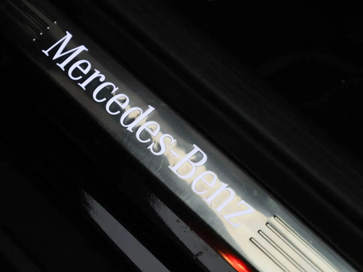4MATIC Business Solution AMG | PANORAMDAK | 360 CAMERA | ELEKTRISCHE STOELVERSTELLING MET MEMORY | NAVIGATIE | KEY-LESS