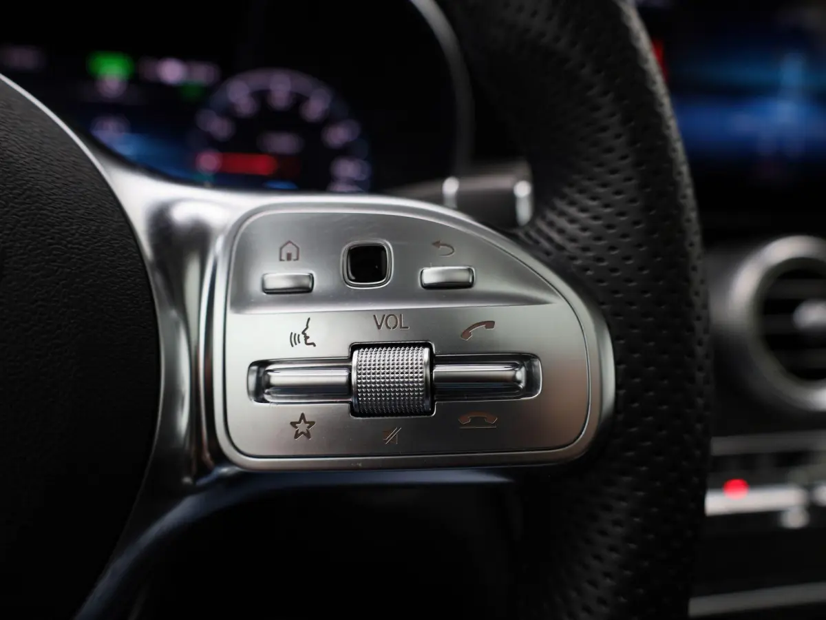 4MATIC Business Solution AMG | PANORAMDAK | 360 CAMERA | ELEKTRISCHE STOELVERSTELLING MET MEMORY | NAVIGATIE | KEY-LESS