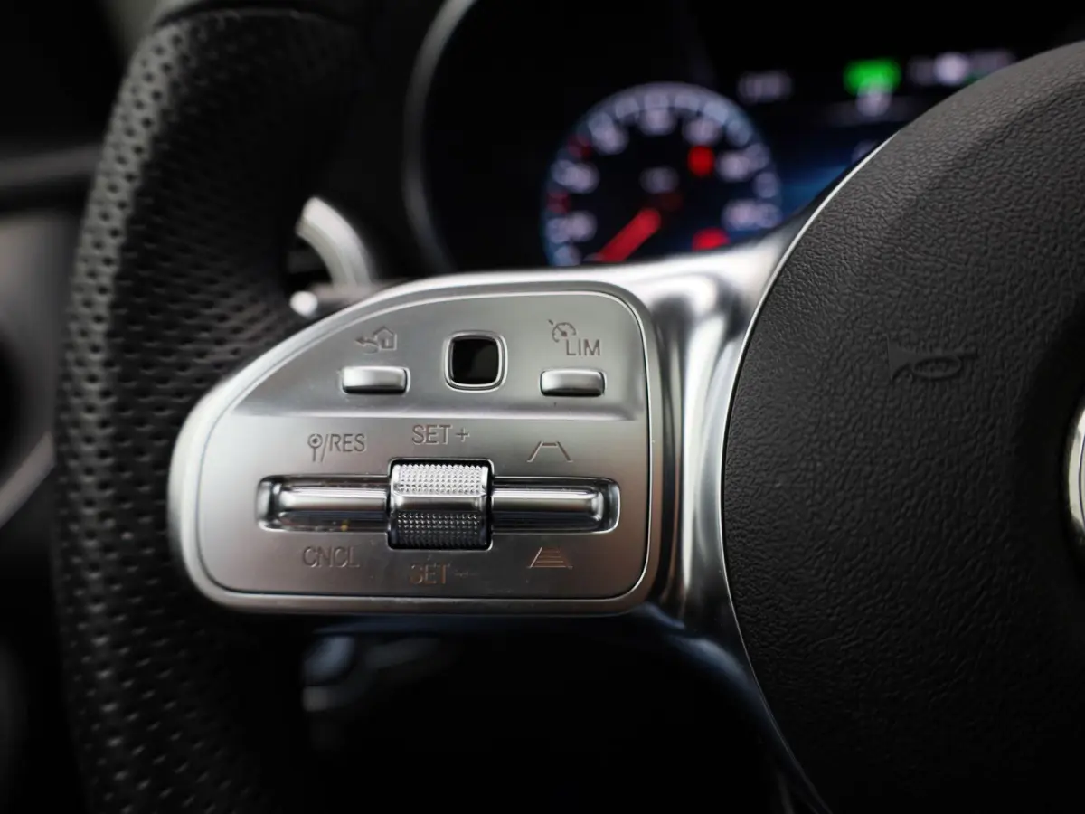 4MATIC Business Solution AMG | PANORAMDAK | 360 CAMERA | ELEKTRISCHE STOELVERSTELLING MET MEMORY | NAVIGATIE | KEY-LESS