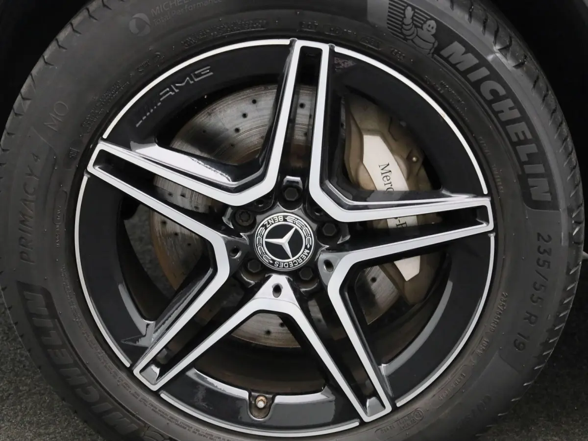 4MATIC Business Solution AMG | PANORAMDAK | 360 CAMERA | ELEKTRISCHE STOELVERSTELLING MET MEMORY | NAVIGATIE | KEY-LESS