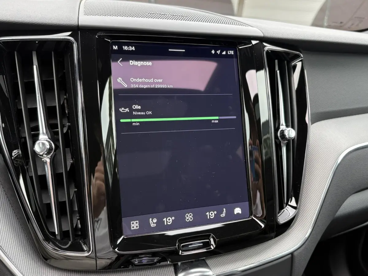 2.0 T8 Plug-in hybrid AWD Plus Black Edition HARMAN KARDON| 360 CAMERA| PANO| MEMORY STOELEN| ACHTERBANK VERWARMD|