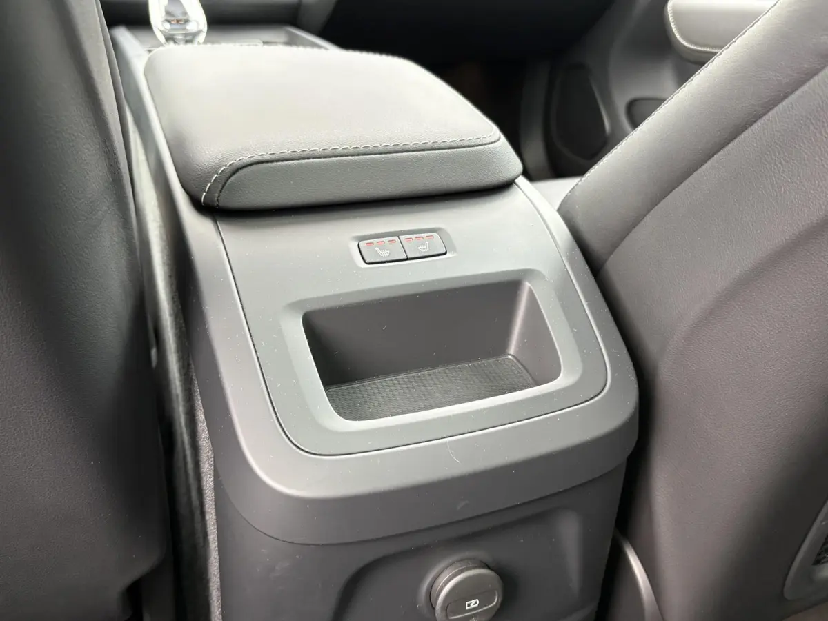 2.0 T8 Plug-in hybrid AWD Plus Black Edition HARMAN KARDON| 360 CAMERA| PANO| MEMORY STOELEN| ACHTERBANK VERWARMD|