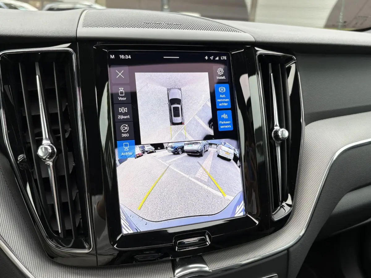 2.0 T8 Plug-in hybrid AWD Plus Black Edition HARMAN KARDON| 360 CAMERA| PANO| MEMORY STOELEN| ACHTERBANK VERWARMD|