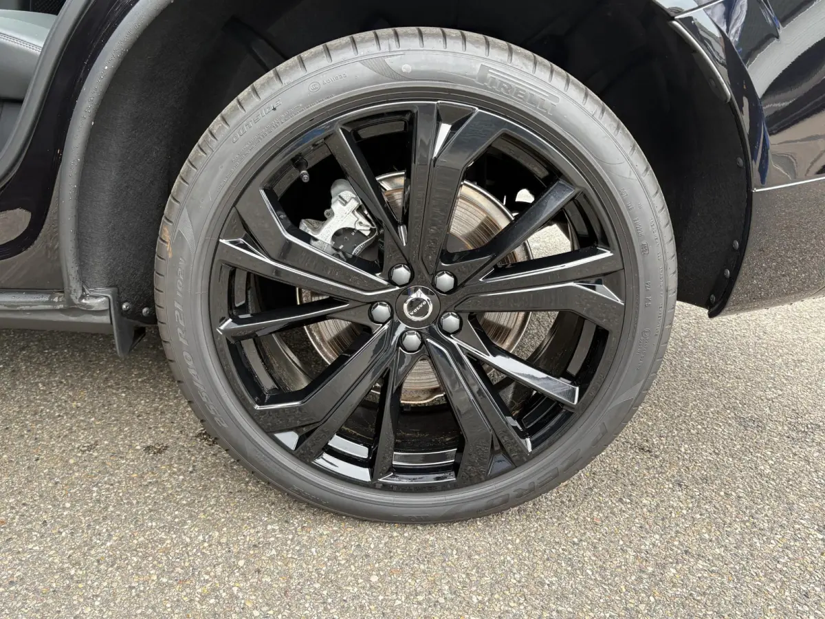 2.0 T8 Plug-in hybrid AWD Plus Black Edition HARMAN KARDON| 360 CAMERA| PANO| MEMORY STOELEN| ACHTERBANK VERWARMD|