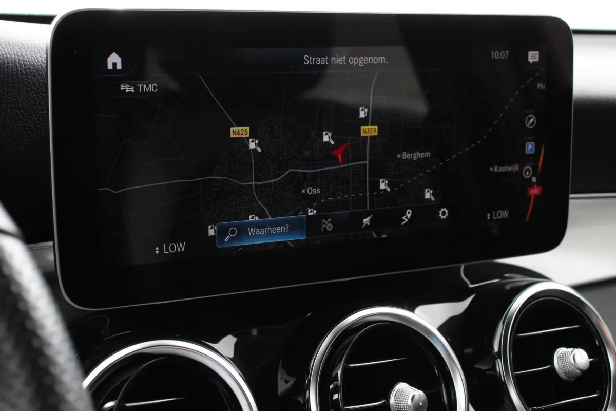 4MATIC AMG PHEV Navigatie Half leder Sportstoelen Camera Dab Led Elektrisch bedienbare achterklep 19"Lichtmetalen Velgen Extra getint glas