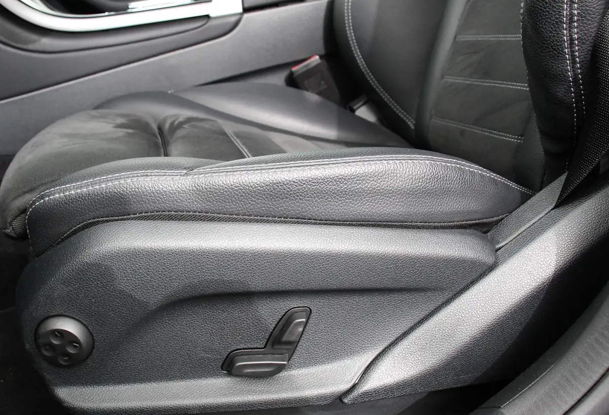 4MATIC AMG PHEV Navigatie Half leder Sportstoelen Camera Dab Led Elektrisch bedienbare achterklep 19"Lichtmetalen Velgen Extra getint glas