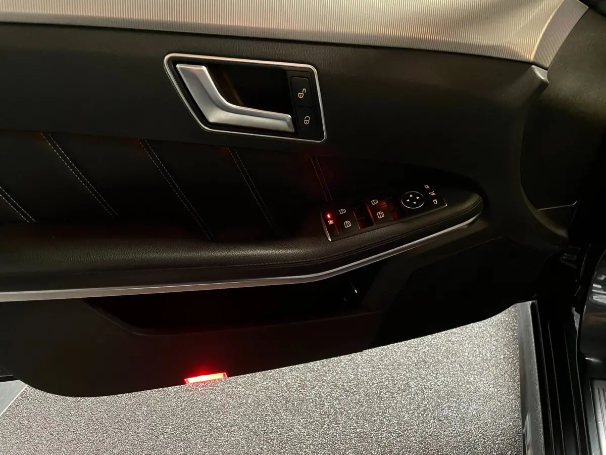 350 Prestige Avantgarde AMG PANO LEER NAVI