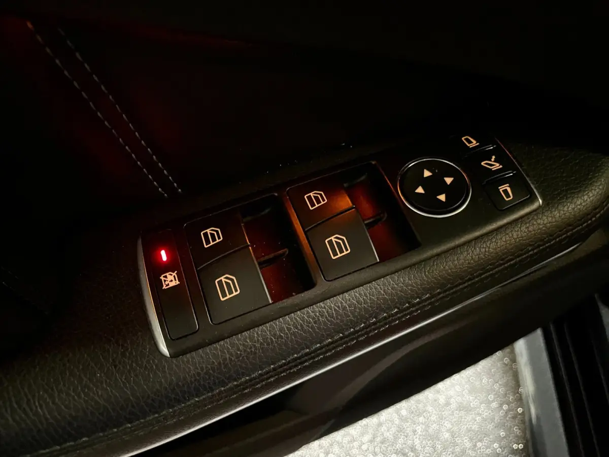 350 Prestige Avantgarde AMG PANO LEER NAVI