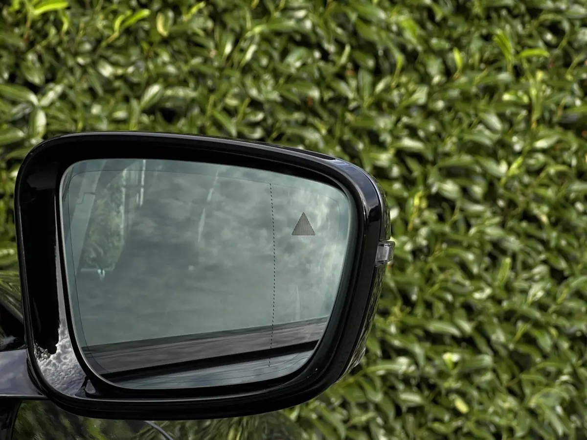 740e iPerformance High ExecutiveNL AUTO, NAP LOGISCH, M-PAKKET, PANORAMADAK, LUCHTVERING, H/K SOUND, SOFTCLOSE, COMFORT STOELEN, MEMORY, HUD, KEYLESS, 360 CAMERA, DODEHOEK, CLIMATE CONTROL, 