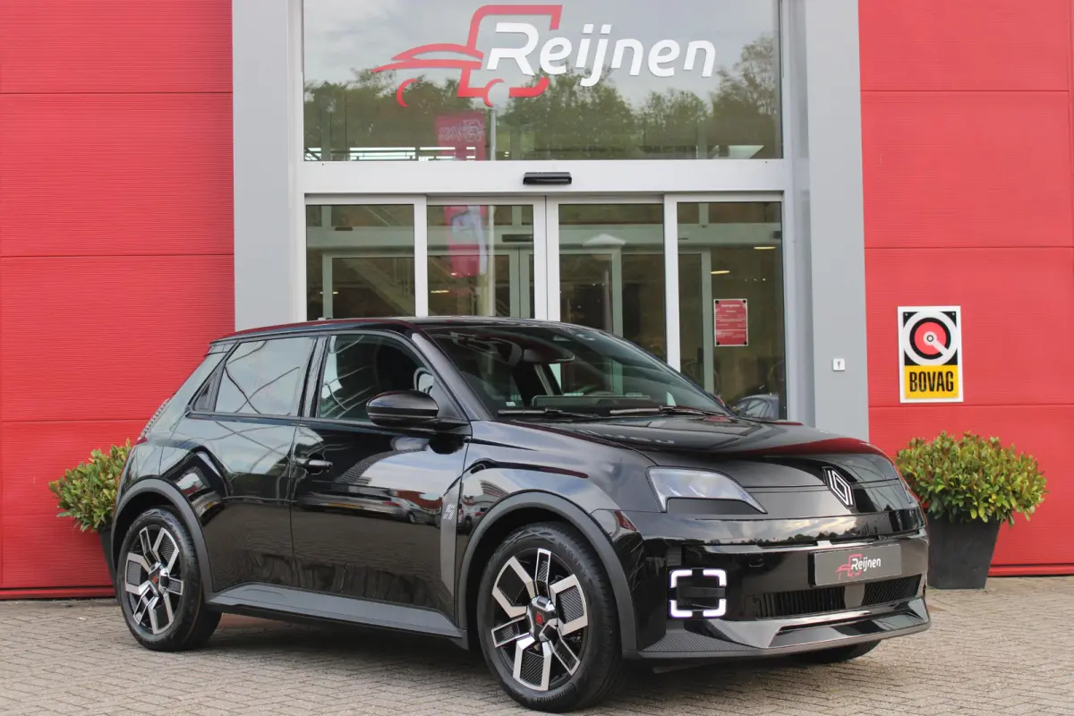 COMFORT RANGE TECHNO 150PK 52 kWh *NIEUWE AUTO!* | PACK WINTER TECHNO: (ELEKTRISCH VERWARMBARE VOORSTOELEN, ELEKTRISCH VERWARMBAAR STUURWIEL, BESTUUDERSSTOEL MET ELEKTRSCH VERSTELBARE LENDES