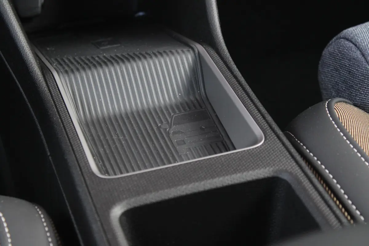 COMFORT RANGE TECHNO 150PK 52 kWh *NIEUWE AUTO!* | PACK WINTER TECHNO: (ELEKTRISCH VERWARMBARE VOORSTOELEN, ELEKTRISCH VERWARMBAAR STUURWIEL, BESTUUDERSSTOEL MET ELEKTRSCH VERSTELBARE LENDES