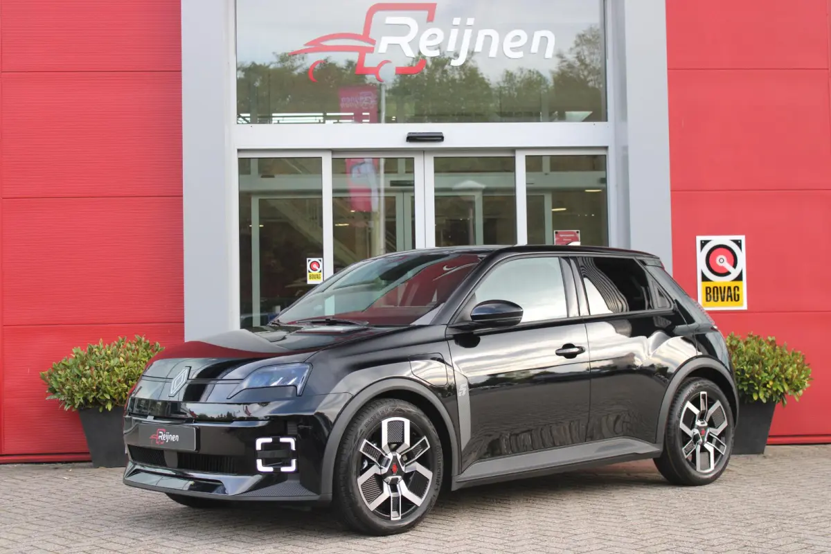 COMFORT RANGE TECHNO 150PK 52 kWh *NIEUWE AUTO!* | PACK WINTER TECHNO: (ELEKTRISCH VERWARMBARE VOORSTOELEN, ELEKTRISCH VERWARMBAAR STUURWIEL, BESTUUDERSSTOEL MET ELEKTRSCH VERSTELBARE LENDES