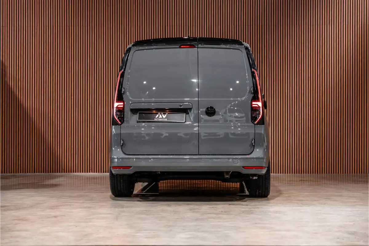 2.0 TDI | R-Line | Marge | BTW Vrij | LED | Navigatie Camera | CarPlay | Stoelverwarming | MF Stuur | Cruise control | BOTT Inrichting | DAB | Nieuwe APK