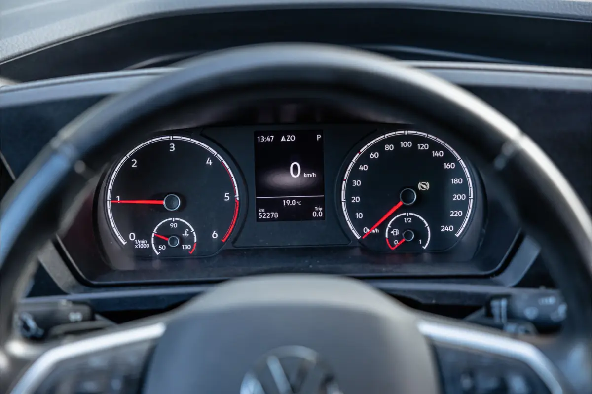2.0 TDI | R-Line | Marge | BTW Vrij | LED | Navigatie Camera | CarPlay | Stoelverwarming | MF Stuur | Cruise control | BOTT Inrichting | DAB | Nieuwe APK
