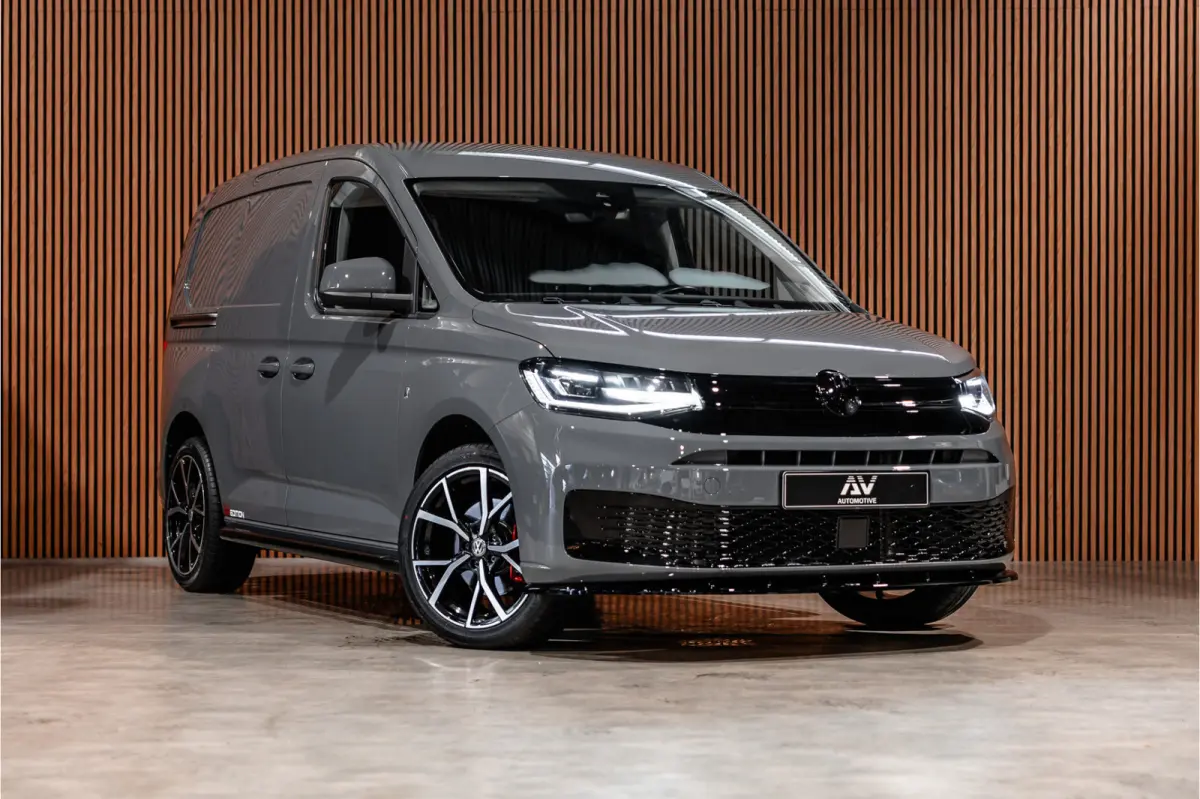 2.0 TDI | R-Line | Marge | BTW Vrij | LED | Navigatie Camera | CarPlay | Stoelverwarming | MF Stuur | Cruise control | BOTT Inrichting | DAB | Nieuwe APK
