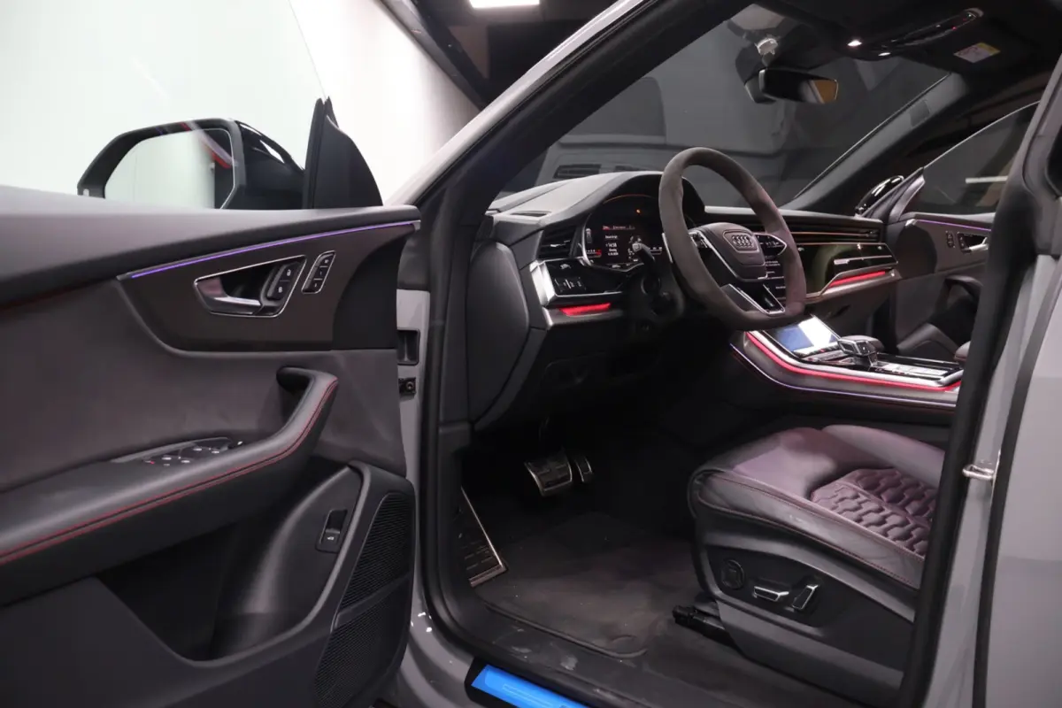 4.0 TFSI RS Q8 Performance|Pano|Ceramic|B&O