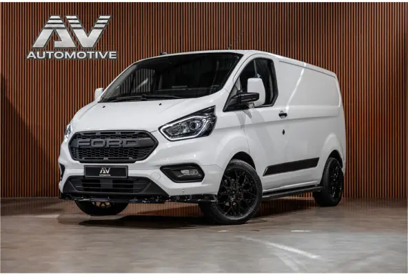 300 2.0 TDCI | Raptor Edition | CarPlay | Camera | Stoelverwarming | Trekhaak | Stoelverwarming | Airco | 3-Zitter | Nieuwe APK