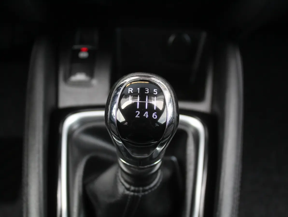 1.3 DIG-T N-Connecta CLIMATE | CARPLAY | LED | 360CAMERA | NAVI | PANODAK | TREKHAAK | CRUISE | DAB | PDC
