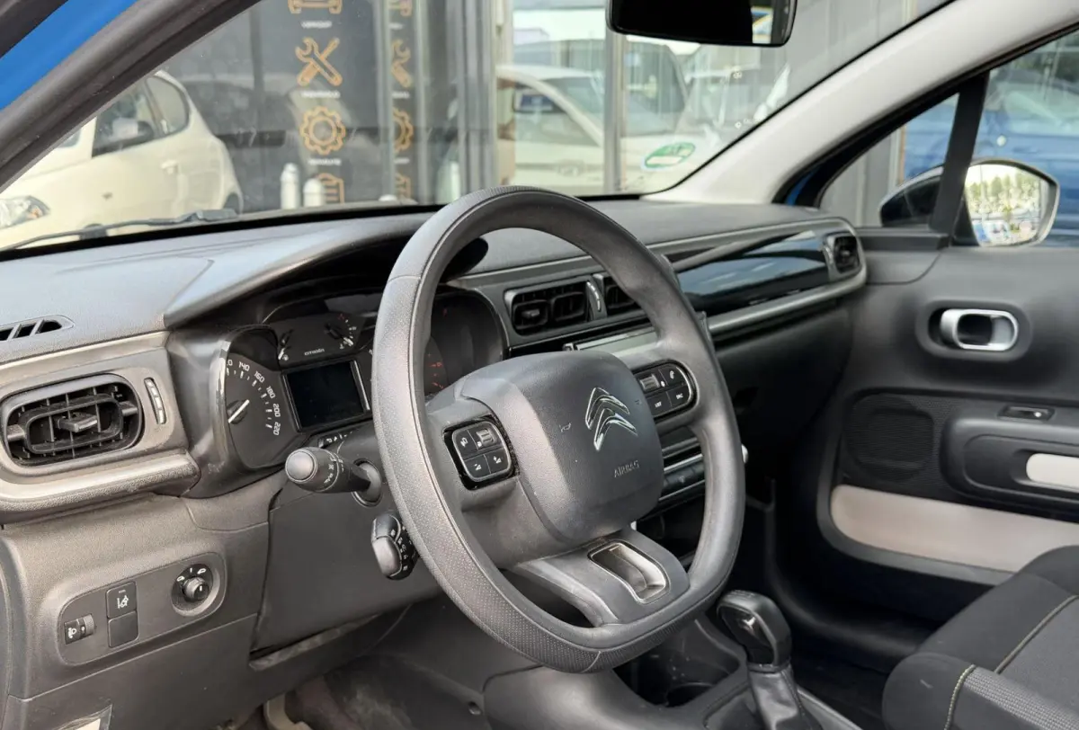 1.2 PureTech Feel 82PK | 2e Eigenaar | NL AUTO | NAP | Parkeersensoren | Airco | Cruise Control | Getint Glas | 2 Sleutels |