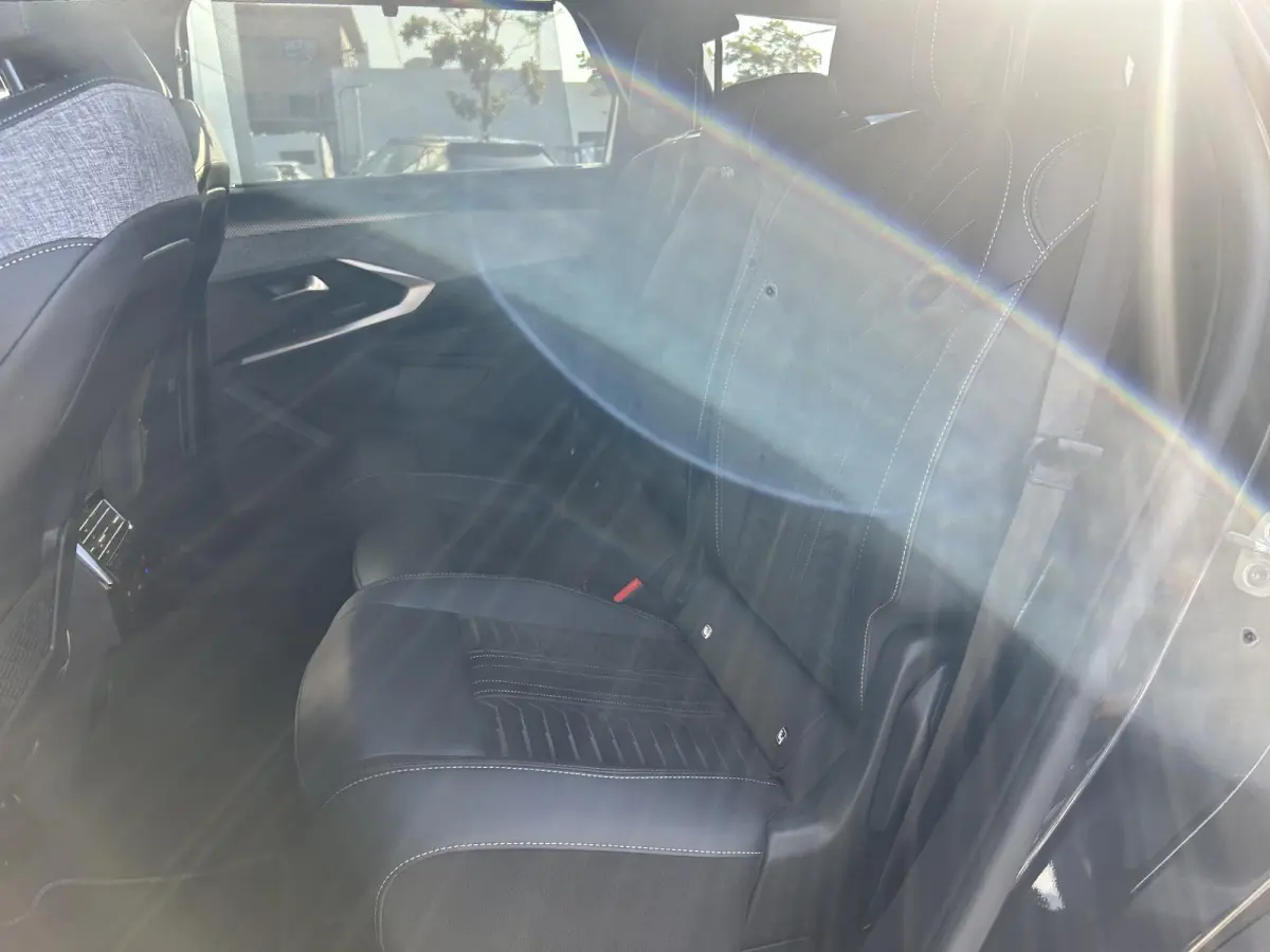 1.2 Hybrid 136 GT | 360 Camera | Adaptieve Cruise Control | Elektrische stoelen | Apple Carplay/Android Auto