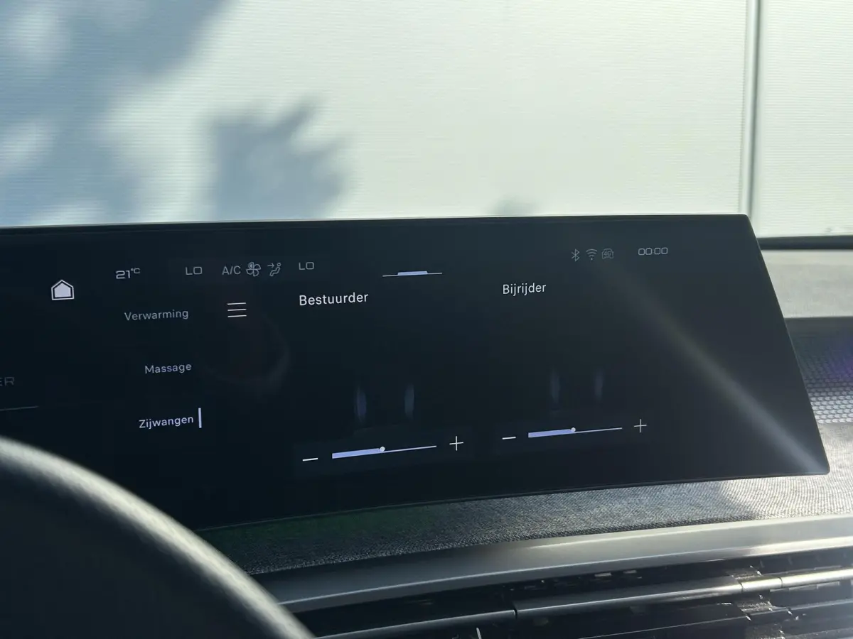 1.2 Hybrid 136 GT | 360 Camera | Adaptieve Cruise Control | Elektrische stoelen | Apple Carplay/Android Auto