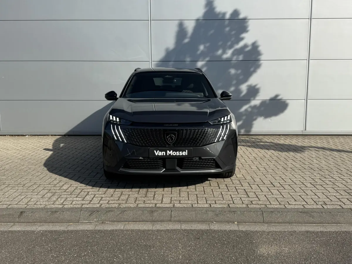1.2 Hybrid 136 GT | 360 Camera | Adaptieve Cruise Control | Elektrische stoelen | Apple Carplay/Android Auto