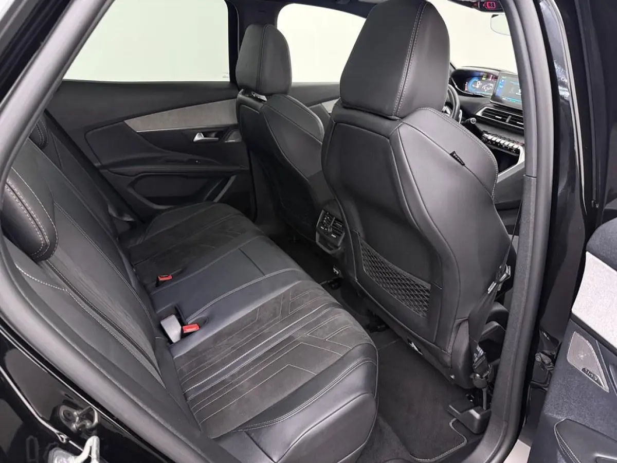1.6 HYbrid 4x4 300pk GT Black Pack Pano/Alcantara/ 360.Camera/Comfort.Stoelen/El.Klep/Led/Nav/Winterpakket/CarPlay