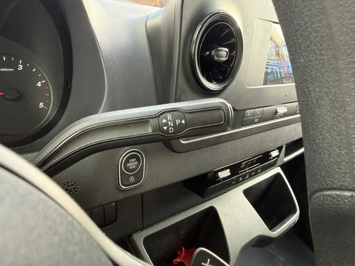 515 1.9 CDI 150PK Laadklep Bakwagen Dubbellucht Climate Control Cruise Control Apple Carplay Koffer Meubelbak