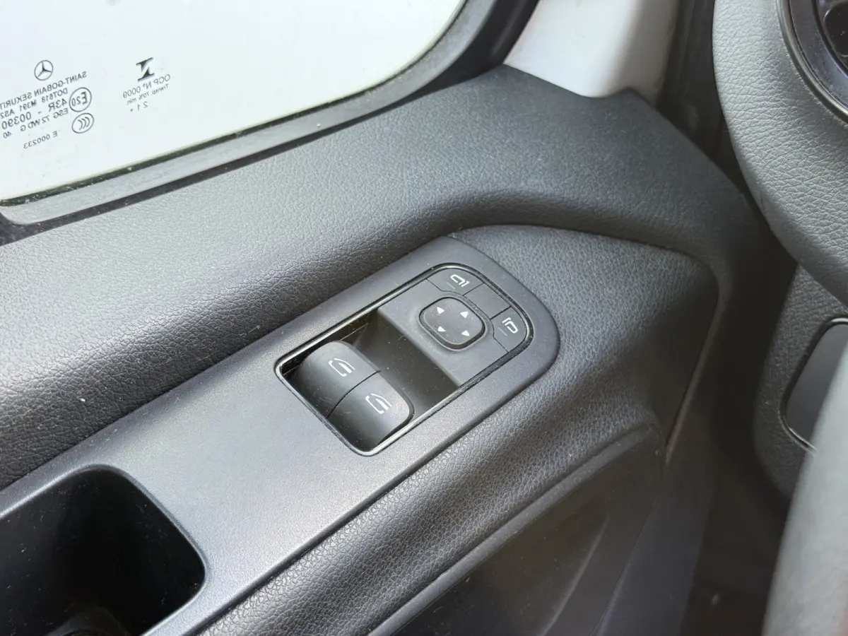 515 1.9 CDI 150PK Laadklep Bakwagen Dubbellucht Climate Control Cruise Control Apple Carplay Koffer Meubelbak