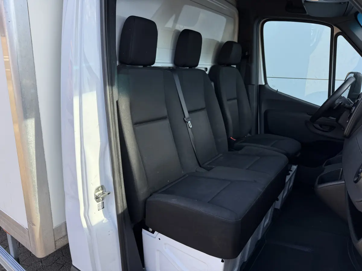 515 1.9 CDI 150PK Laadklep Bakwagen Dubbellucht Climate Control Cruise Control Apple Carplay Koffer Meubelbak