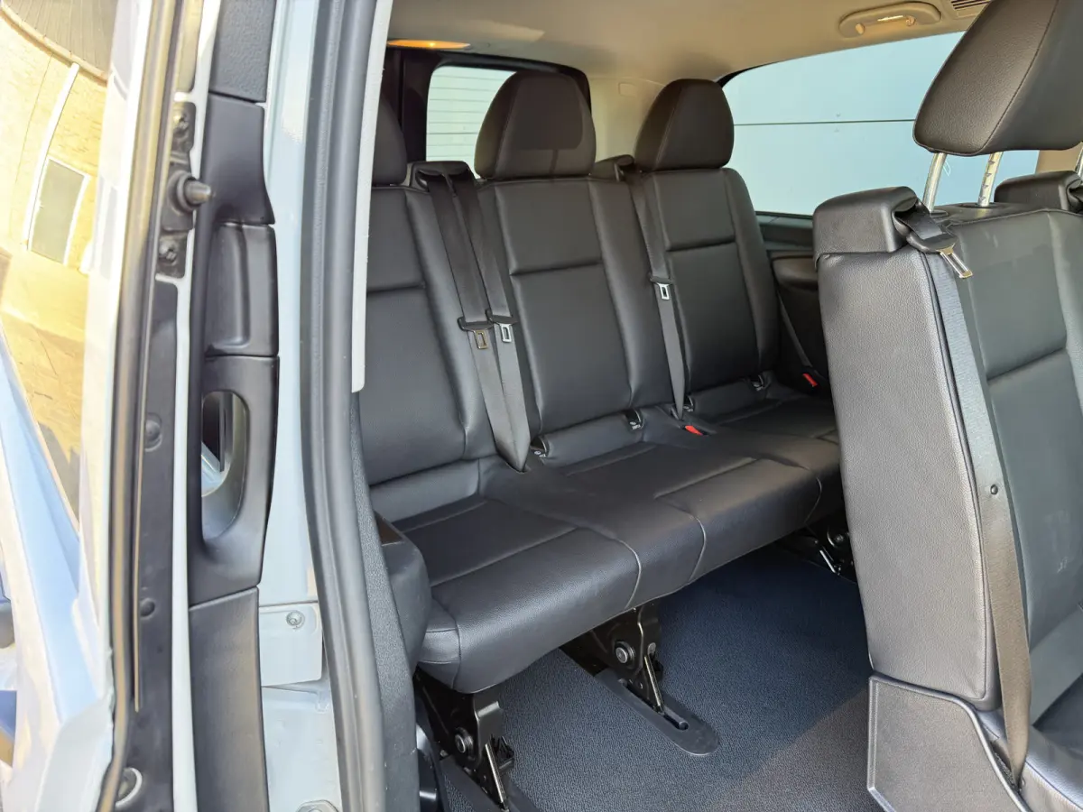 129 90kWh 204PK Personenvervoer L2 370km WLTP 92.2% (SOH) 7 Stoelen Elektrische Schuifdeur LED Lichtmetalen velgen 17inch Snelladen Climate Control Cruise Control
