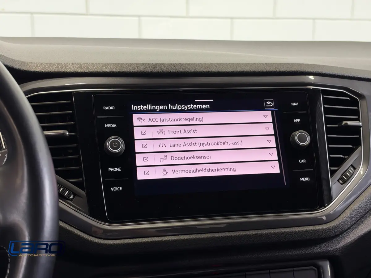 1.5 TSI 3x R-Line | Trekhaak ACC LED Climate CarPlay Blindspot Stoelver.