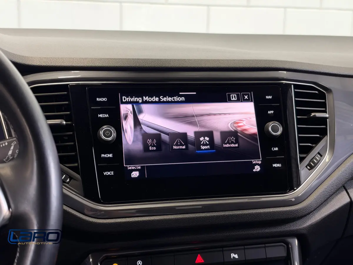 1.5 TSI 3x R-Line | Trekhaak ACC LED Climate CarPlay Blindspot Stoelver.