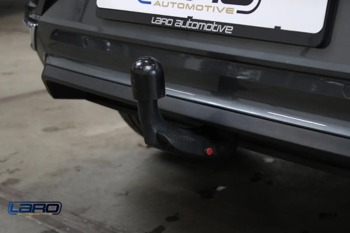 1.5 TSI 3x R-Line | Trekhaak ACC LED Climate CarPlay Blindspot Stoelver.