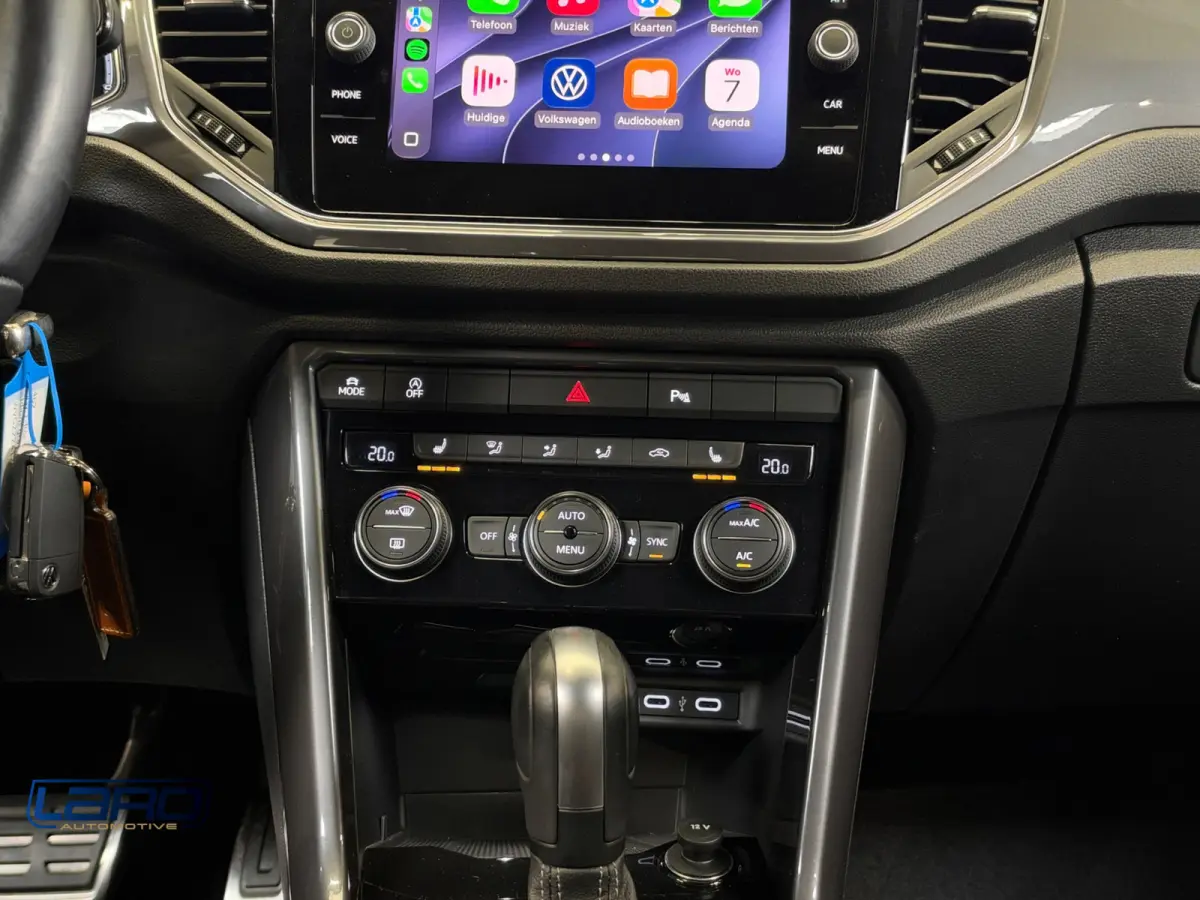 1.5 TSI 3x R-Line | Trekhaak ACC LED Climate CarPlay Blindspot Stoelver.