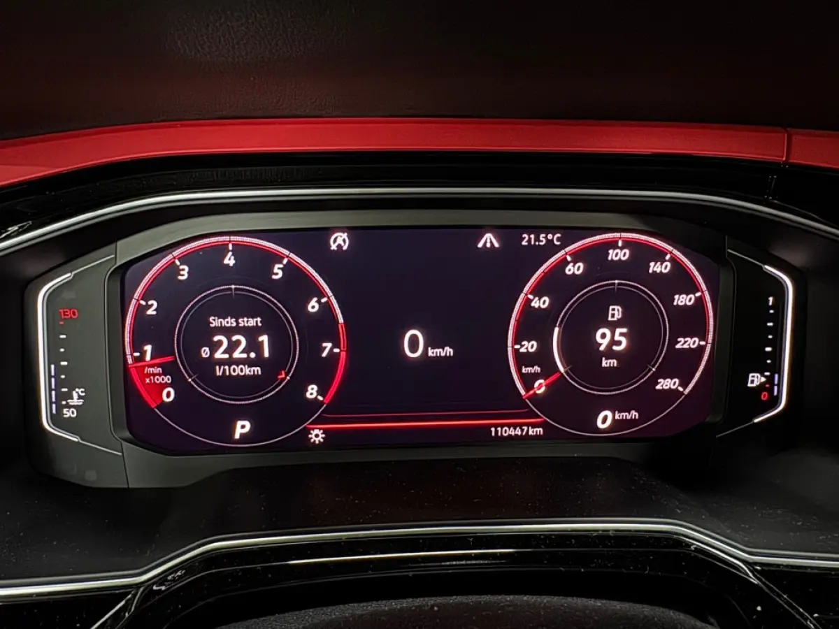2.0 GTI / DSG / Virtual Cockpit / Apple CarPlay / LED / 110447 KM / Digitaal onderhoud aanwezig.