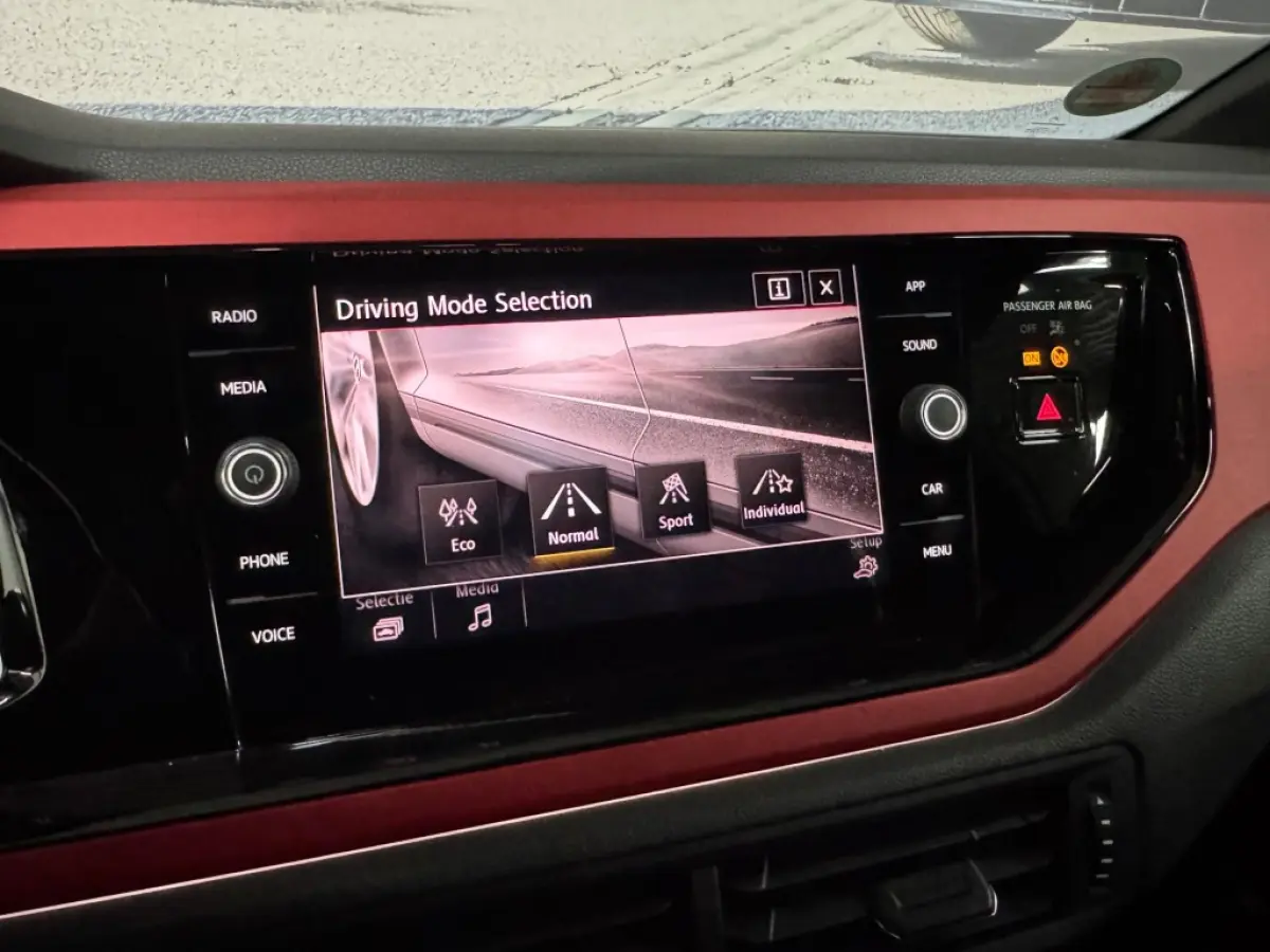 2.0 GTI / DSG / Virtual Cockpit / Apple CarPlay / LED / 110447 KM / Digitaal onderhoud aanwezig.