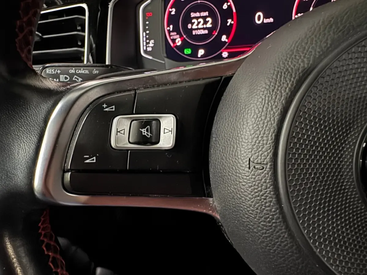 2.0 GTI / DSG / Virtual Cockpit / Apple CarPlay / LED / 110447 KM / Digitaal onderhoud aanwezig.