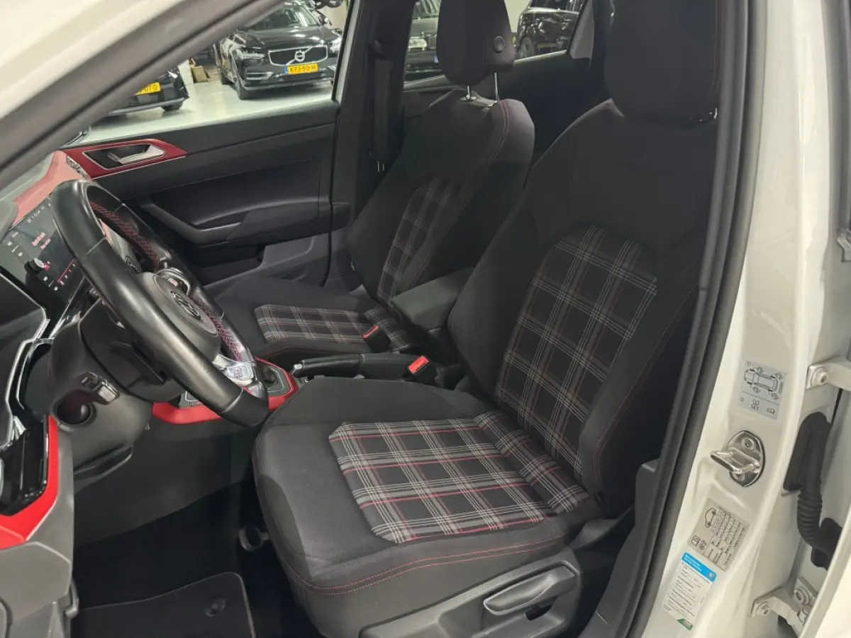 2.0 GTI / DSG / Virtual Cockpit / Apple CarPlay / LED / 110447 KM / Digitaal onderhoud aanwezig.