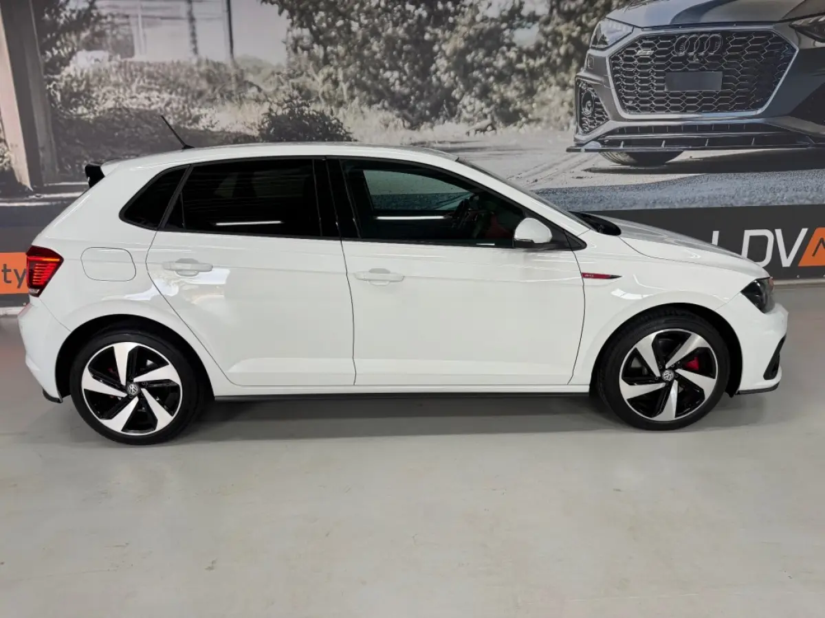 2.0 GTI / DSG / Virtual Cockpit / Apple CarPlay / LED / 110447 KM / Digitaal onderhoud aanwezig.