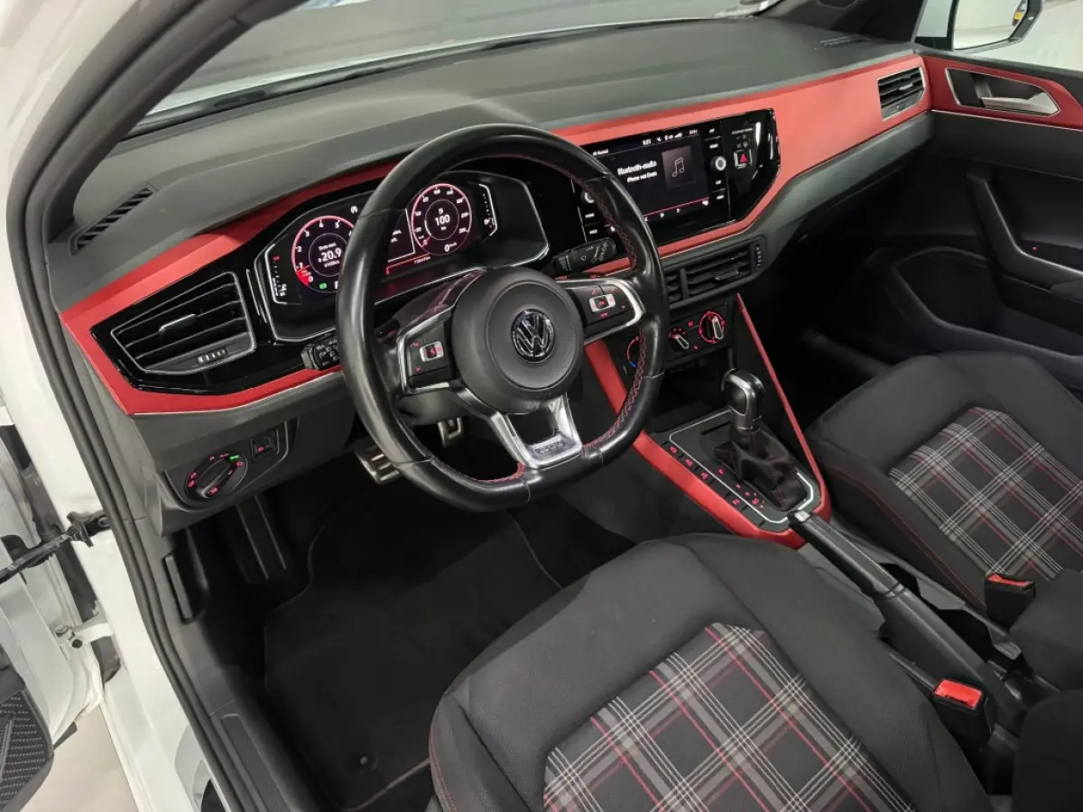 2.0 GTI / DSG / Virtual Cockpit / Apple CarPlay / LED / 110447 KM / Digitaal onderhoud aanwezig.